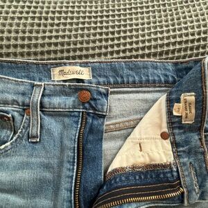 madewell classic straight jeans - size 25